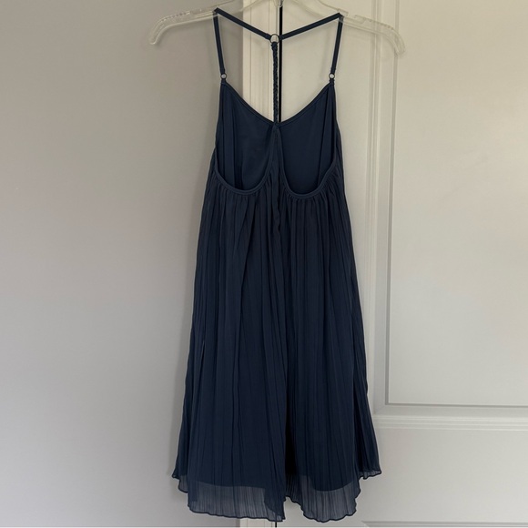 Abercrombie Spring/Summer Dress - Picture 2 of 5